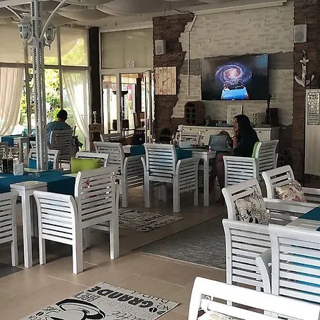 Daire апартамент в видом на бассейн 